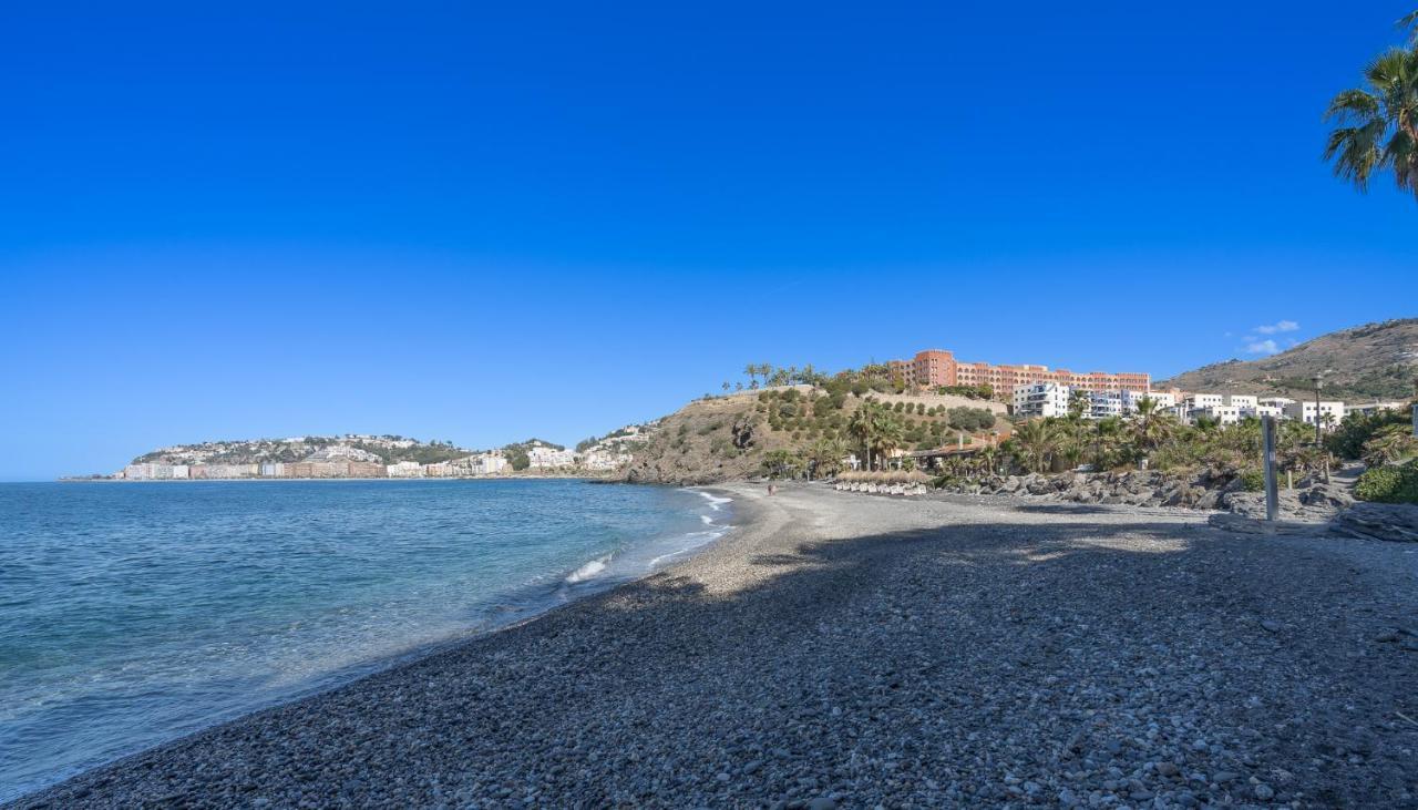 Blue Oasis On The Beach I Almunecar Bagian luar foto
